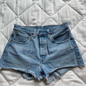 Levi shorts 501